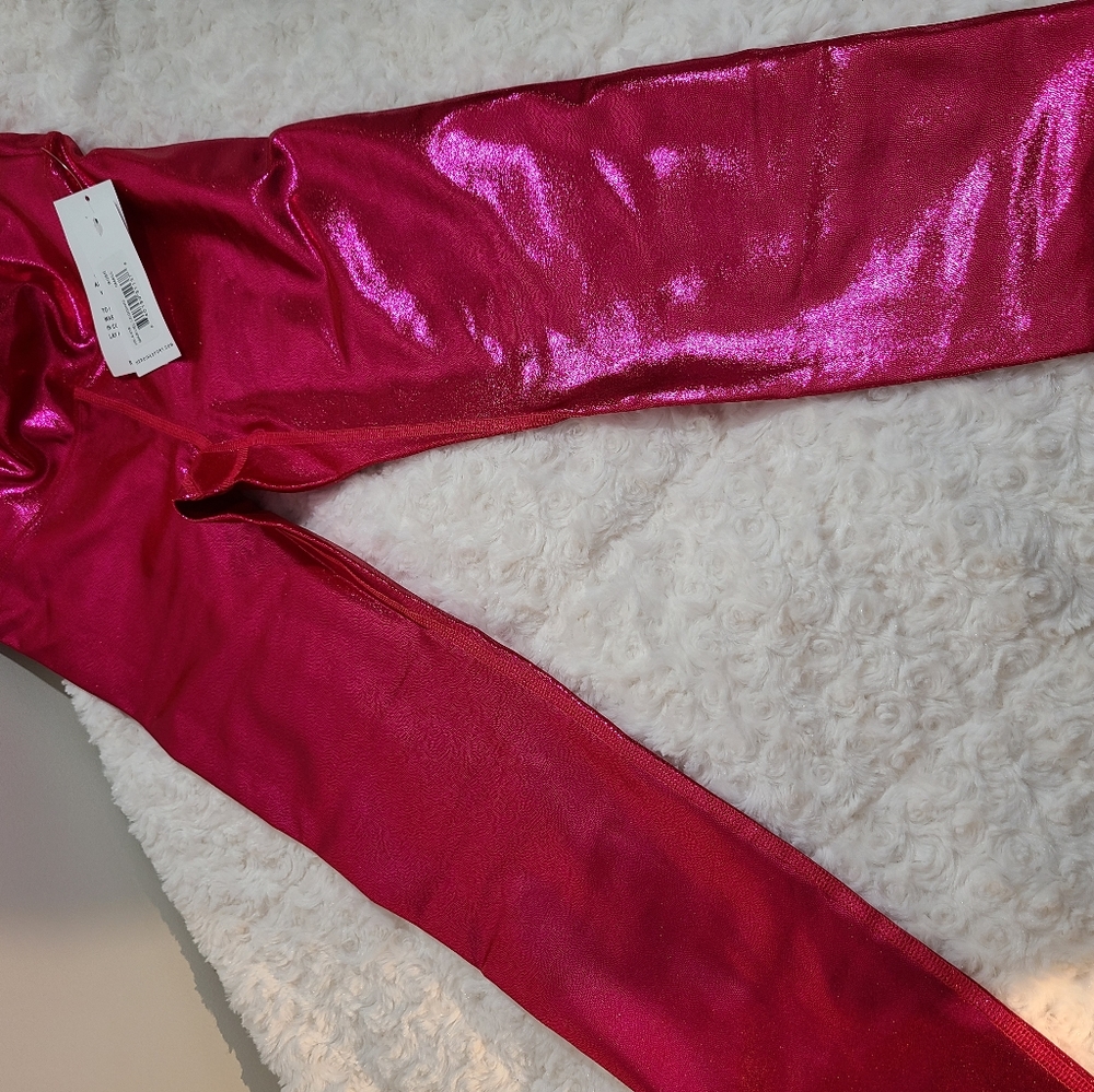 Heroine Sport - NWT rose, Marvel leggings. Size S